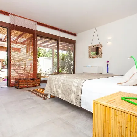 Idayvuelta & With Private Pool Guest house Ses Salines (Mallorca)